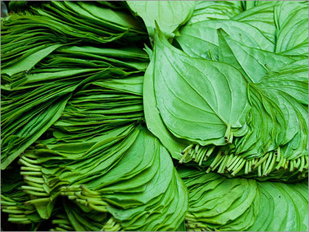 Betel Leaves (10 leaves per bunch) - L001