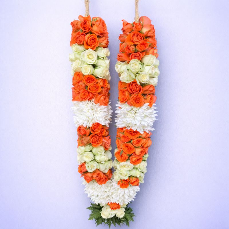 Pooja Garland Mums with Rose - Multicolor - PG68